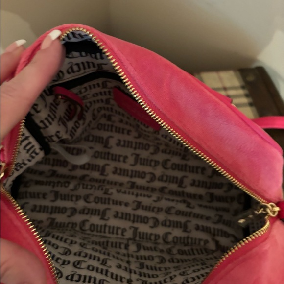 NWT Juicy Couture Free Love Heritage Bowler Bag - Picture 4 of 4